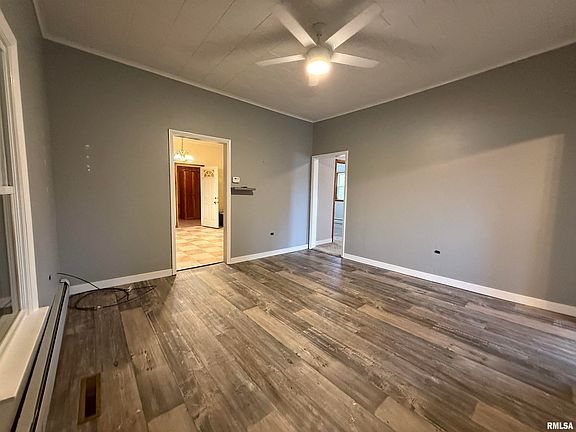 5th image of 809 S 16th St