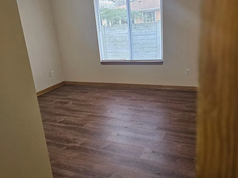 30340 Wedgewood Cir — Photo 4