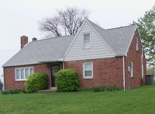 16 Hill Rd, Bernville, PA 19506