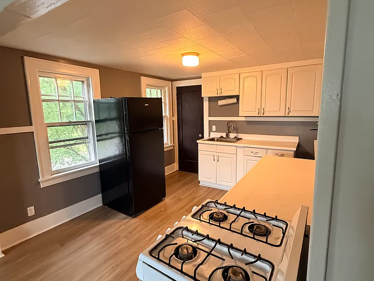 2295 Dewey Ave #2 — Photo 6