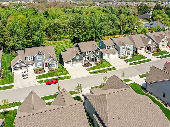 2nd image of 15573 Woodford Dr