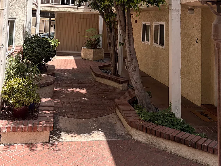4807 Beck Ave #15 — Photo 18