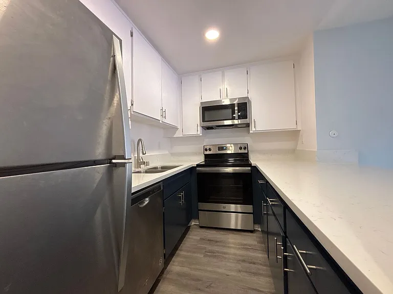 2039 North Las Palmas Ave — Photo 25