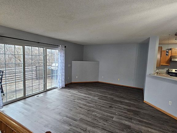 2nd image of 11887 River Hills Dr