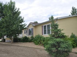 306 2nd Ave E, Lemmon, SD 57638