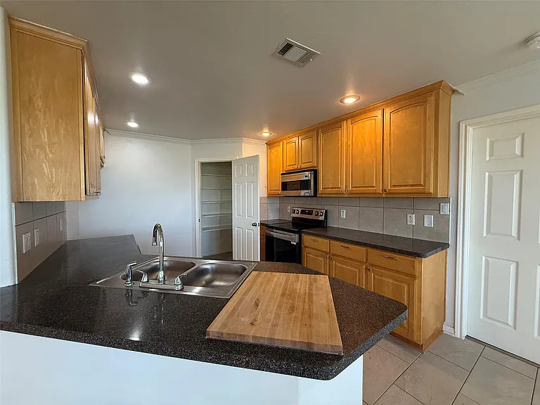 3209 Macarthur Ave #A — Photo 17