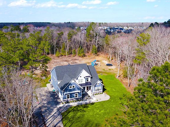 2nd image of 24180 Walraven Dr