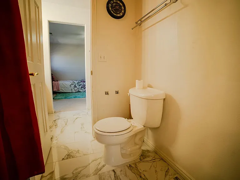 123 Rachel Ln — Photo 2