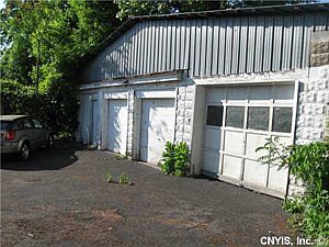 4th image of 738 N Alvord St