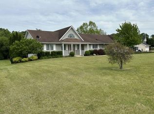8651 Fieldstone Ct, Burlington, WI 53105