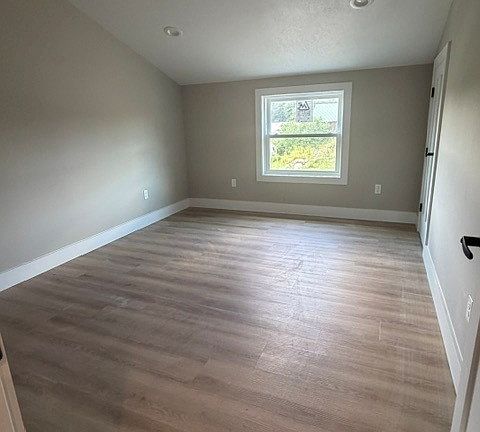 2nd image of 9 River Rd #2