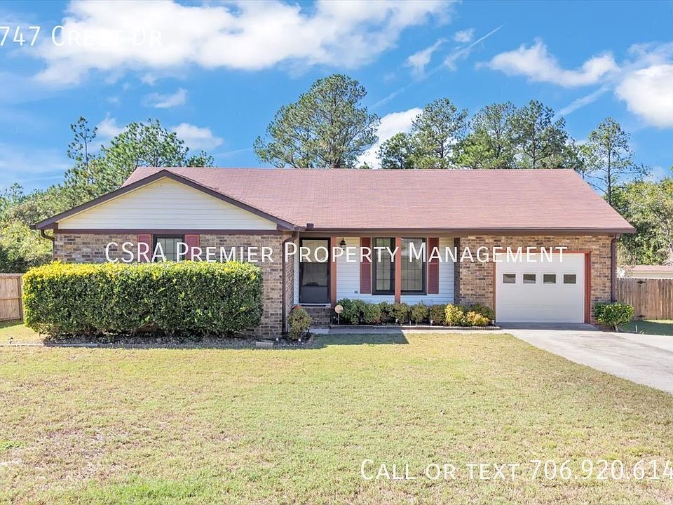 1st image of 3747 Crest Dr