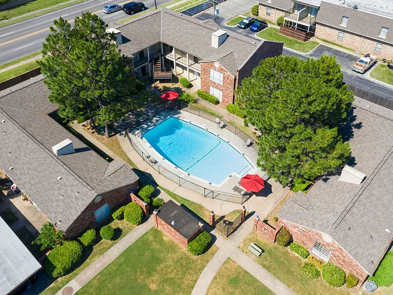 Park Villas Apartments — Photo 41