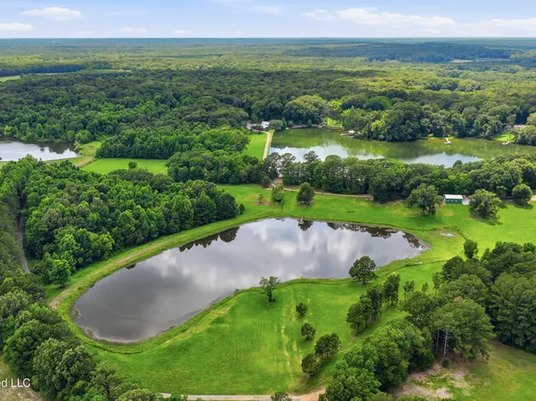 683 Cedar Hill Rd, Flora, MS 39071