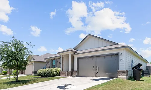 6907 Emerald Valley Photo 1