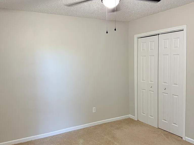 9409 Farrow Rd — Photo 10