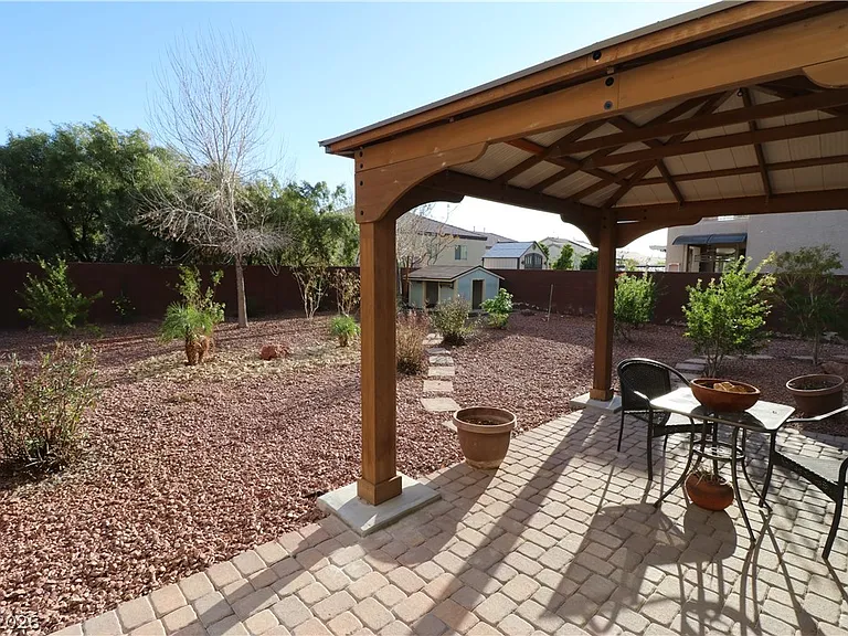 1417 Danielle Rebecca Ave — Photo 37