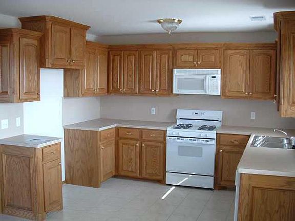 4th image of 664 NW 19th #664