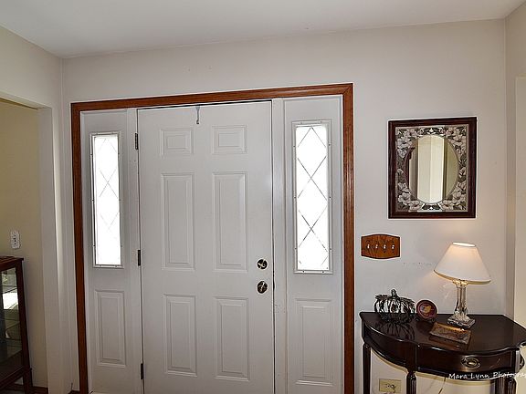 3rd image of 502 Bradley Cir