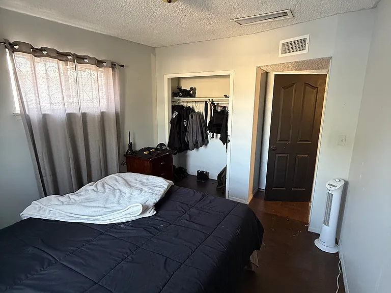 10443 Kendall St — Photo 28