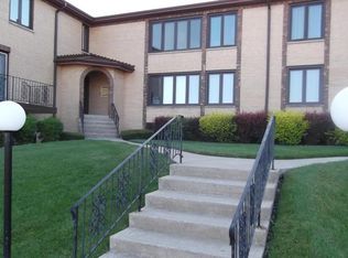 10360 Central Ave APT 2, Oak Lawn, IL 60453