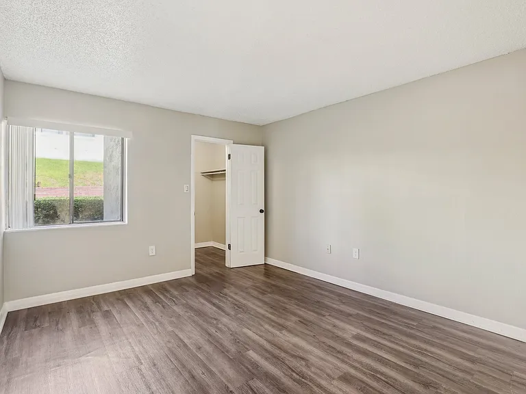 Grand View Garden Homes — Photo 13