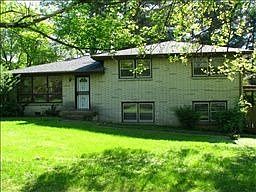 1st image of 912 Crownhill Dr