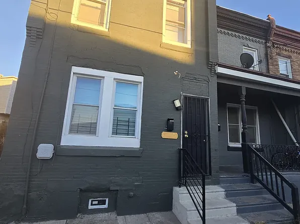 1325 N 49th St #2, Philadelphia, PA 19131