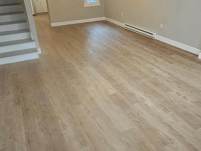2065 E Somerset St — Photo 32