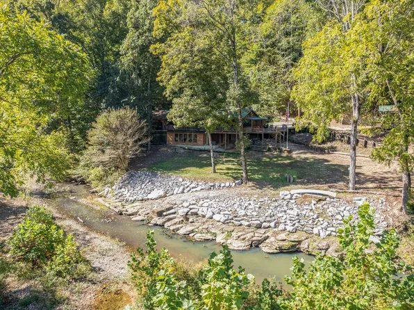 404 Sickler Rd, Hohenwald, TN 38462