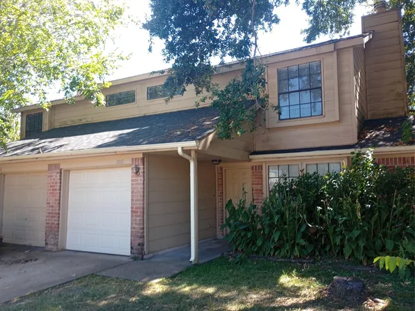 10113 Spring Place Dr, Houston, TX 77070