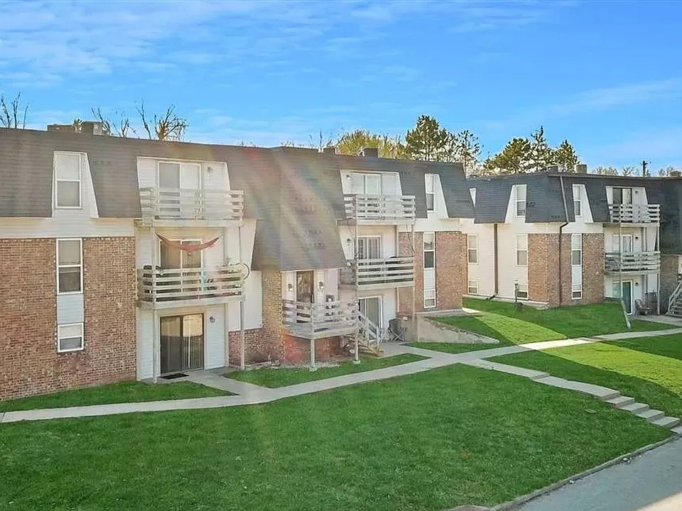 709 Dondee Dr #8