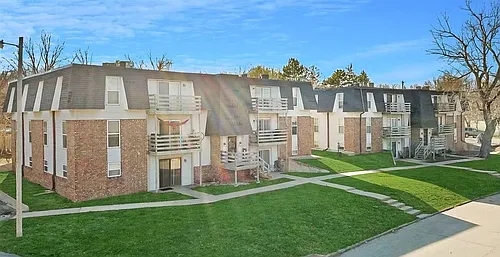 709 Dondee Dr #8 Photo 1