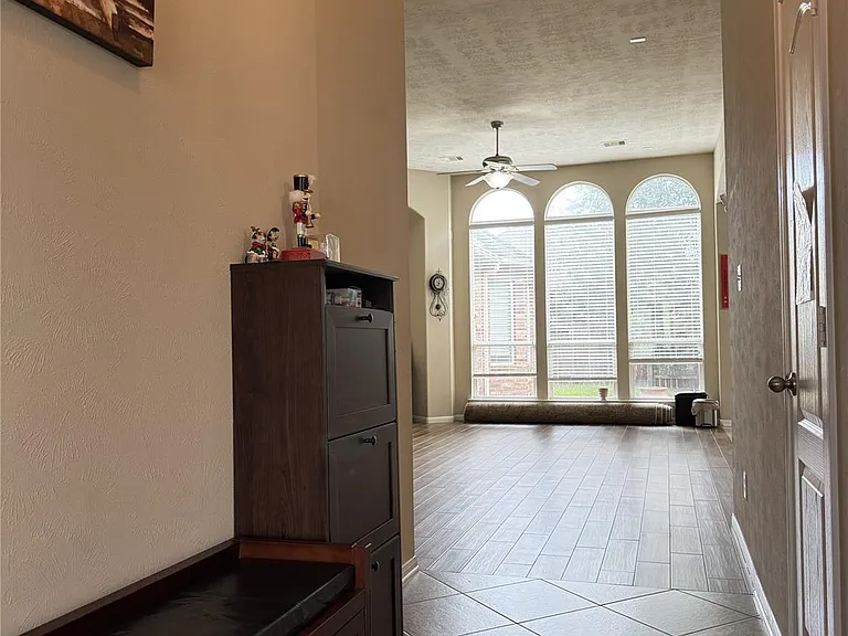 6106 Brookmall Dr — Photo 3