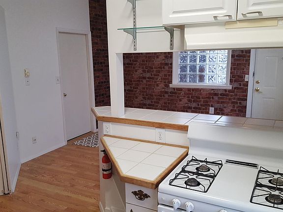 5th image of 5329 Fleet Ave APT 5