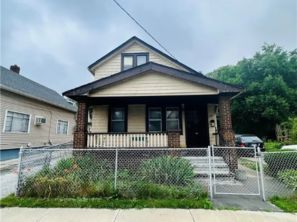 1171-1173 E 61st St, Cleveland, OH 44103