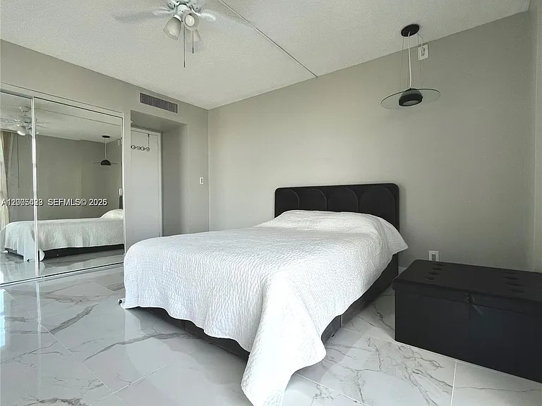 100 Bayview Dr #1827 — Photo 24
