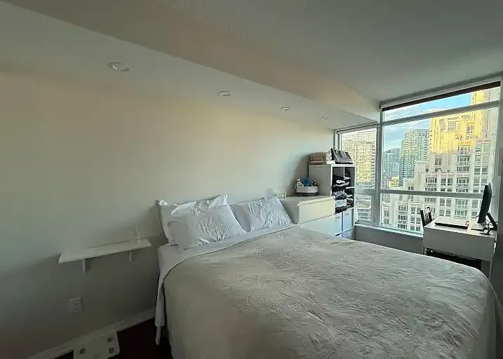 215 Fort York Blvd #1801 — Photo 6