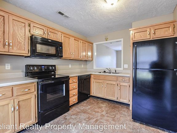 5th image of 560 Hietts Ln APT 6