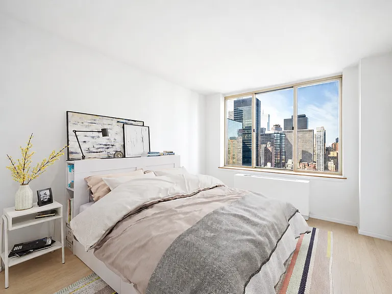 236 E 47th St #28C — Photo 5