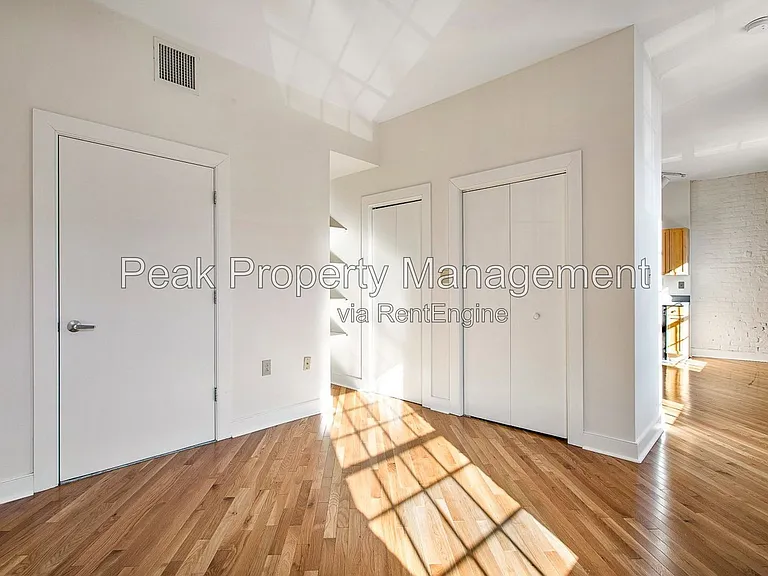20 N 20th St #1 — Photo 13