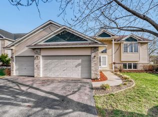 1326 Birch Dr, Mayer, MN 55360