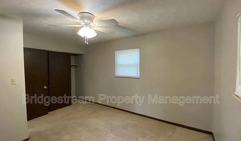 52 Candlewood Ct — Photo 9