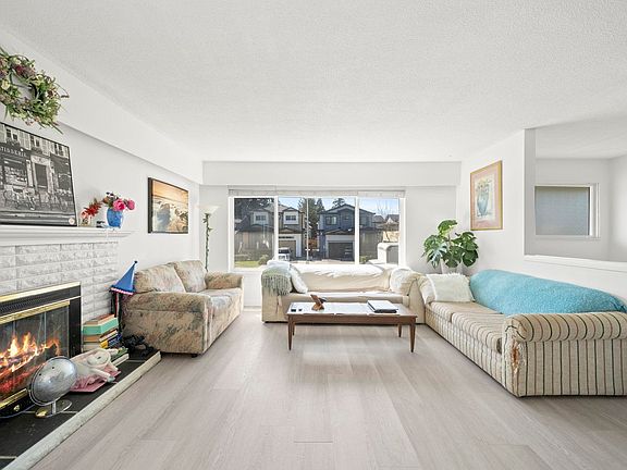 3rd image of 11925 92a Ave