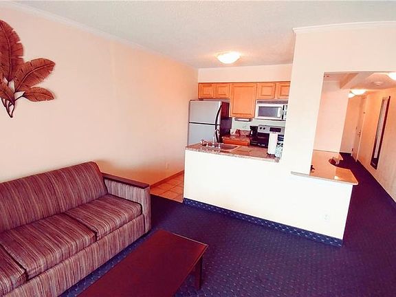 3rd image of 2506 N Rocky Point Dr #372