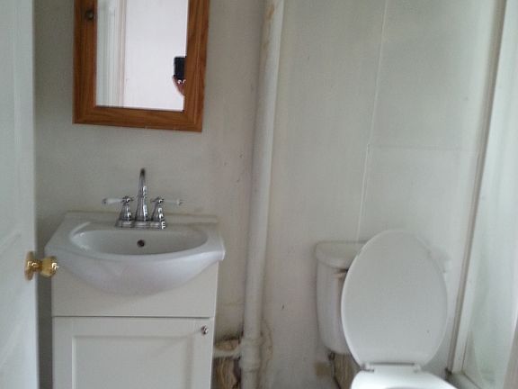 4th image of 304 Huffman St