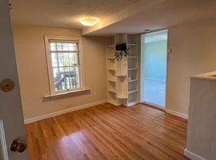 3557 Kempton Way #B, Oakland, CA