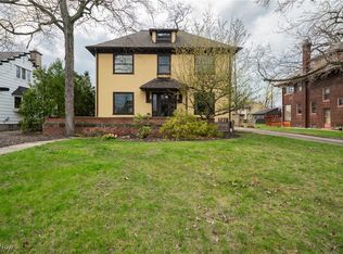 1078 Summit Ave, Lakewood, OH 44107