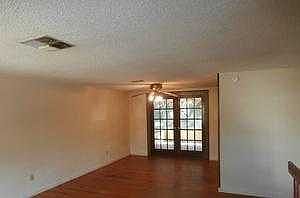 5th image of 901 Lynnlea Ln