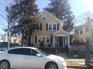 42 Maryland Ave, Hempstead, NY 11550